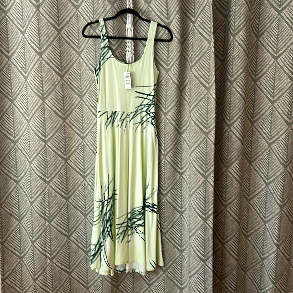 NWT Alfani Core Midi Dress Size Medium in Swift Palm